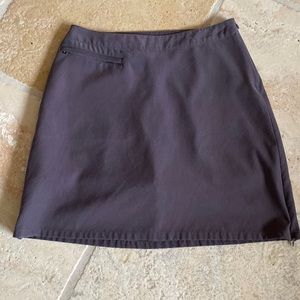 Patagonia plum Skort with Zippered Side Slits Womens Size 4